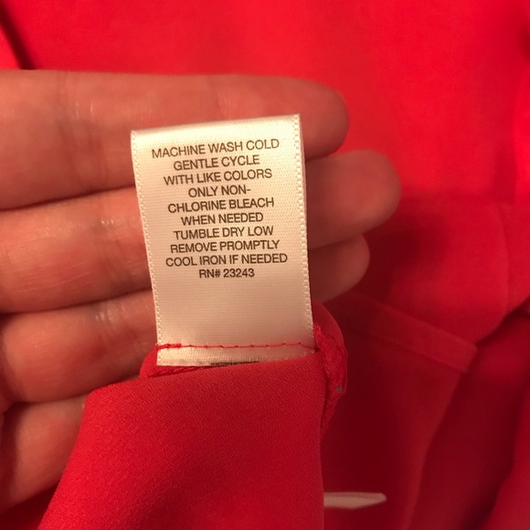 💗NEW YORK & COMPANY BUTTON DOWN SHIRT - Picture 4 of 4